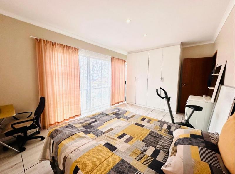 2 Bedroom Property for Sale in Heiderand Western Cape